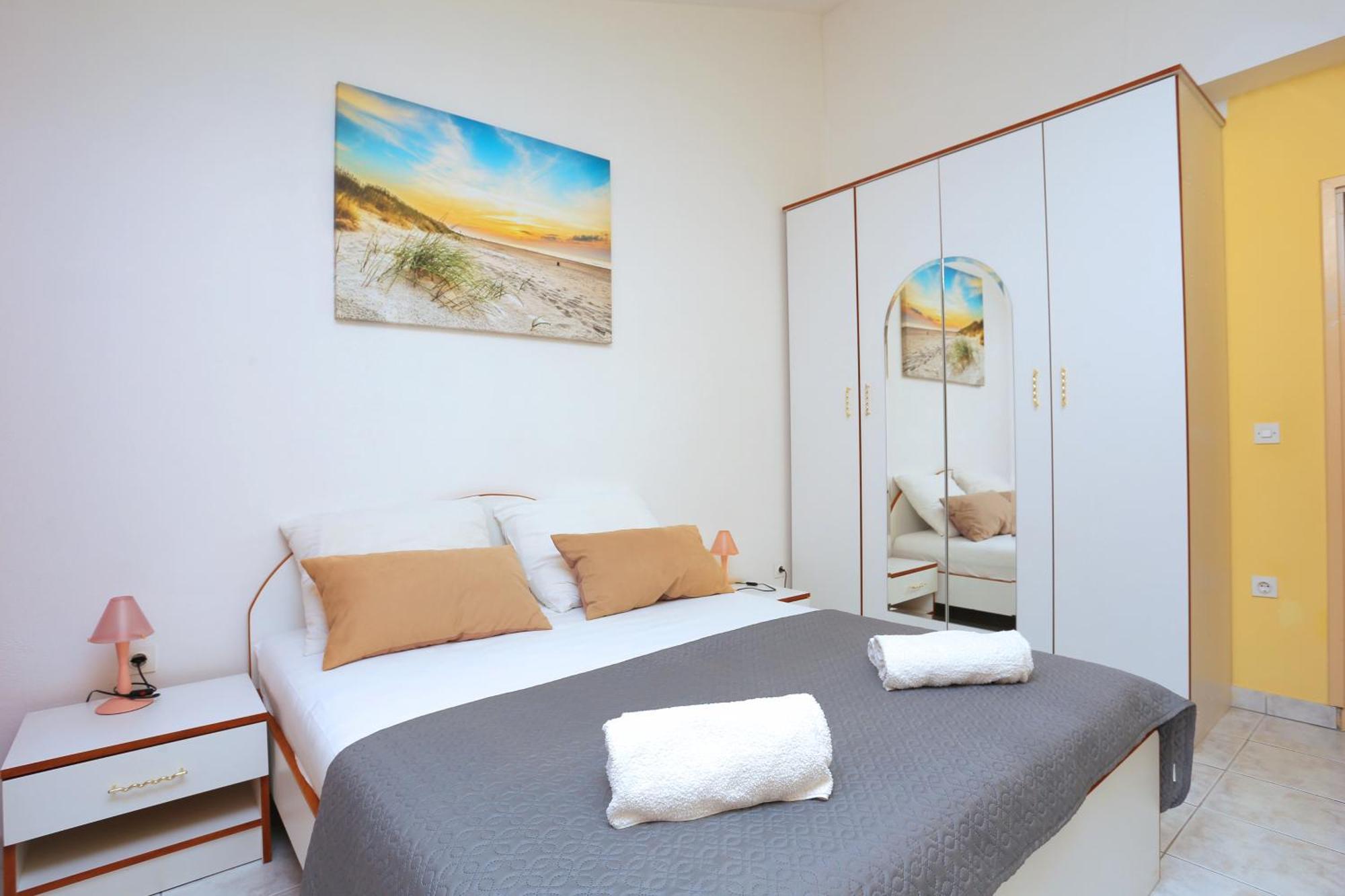 Apartments And Rooms With Parking Space Marina, Trogir - 5953 Pokoj fotografie